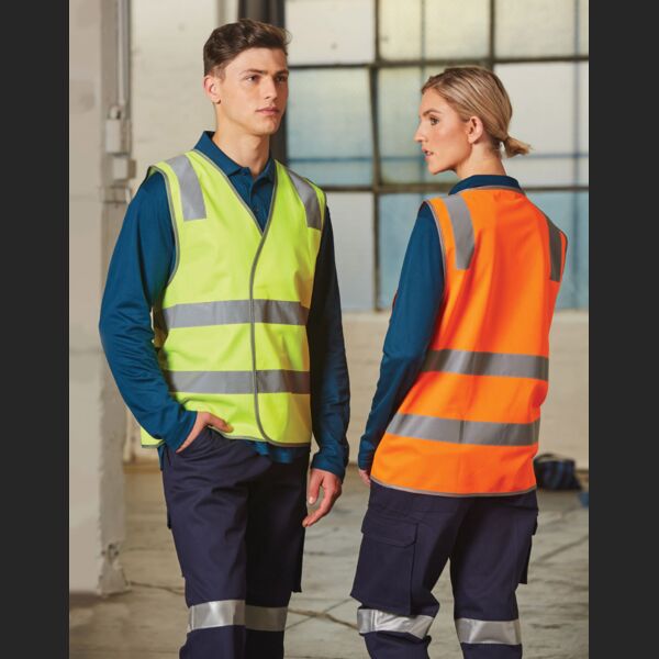 WINNING SPIRIT safety vest with shoulder tapes Thumbnail